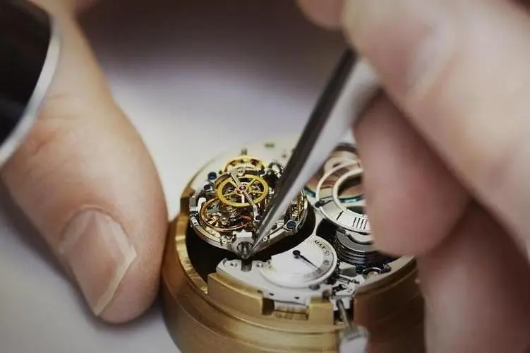 深圳劳力士官方指定售后维修服务中心地点